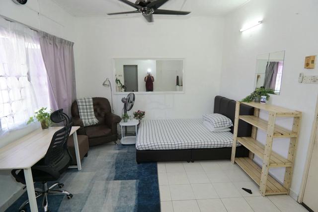 Fully Furnished Selangor Shah Alam Room For Rent 1