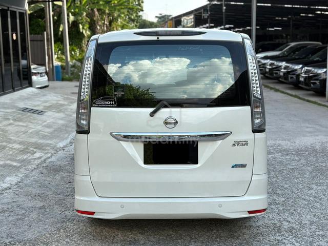2013 Nissan SERENA 2.0 S-HYBRID HIGHWAY STAR - 4