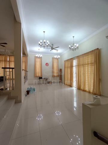For Rent 3 Storeys Semi D Persiaran Kelicap in Sungai Ara 1