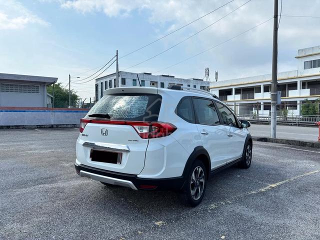 2017 Honda BR-V 1.5 V -- (A) - 4