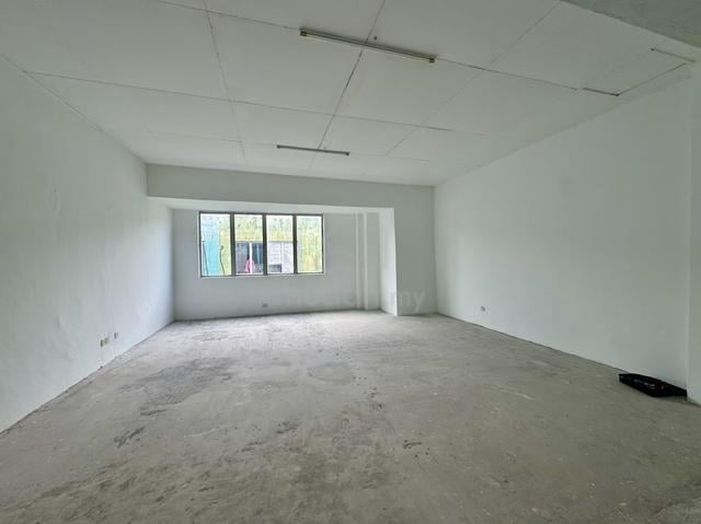 FOR SALE: Freehold Office Lot @ Jalan Medan Putra 3 1