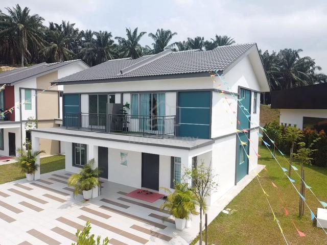 Pelancaran Baru !!!! Teres 2 Tingkat Berstatus Freehold Di Cheng Melak 1