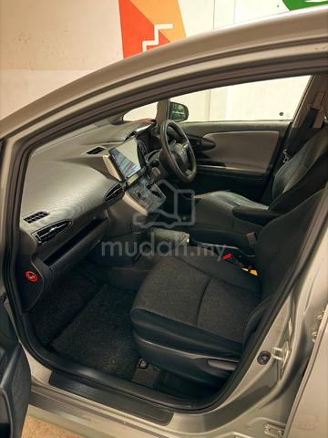 2010 Toyota WISH 1.8 S ZGE20W (A) - 5