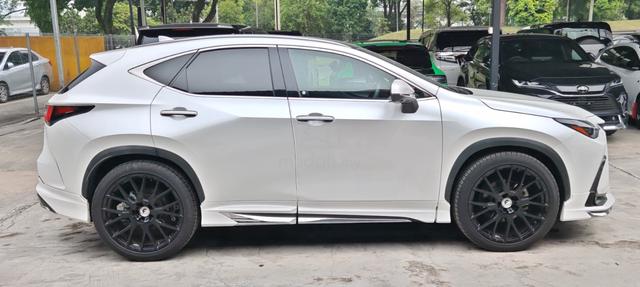 2023 Lexus NX250 2.5 V-L ORI BODY KIT/ M -12000 KM - 4