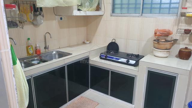 Rumah Teres 2 Tingkat, Meru 1
