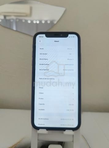 iPhone 11 (256GB)  - photo 3 of 6