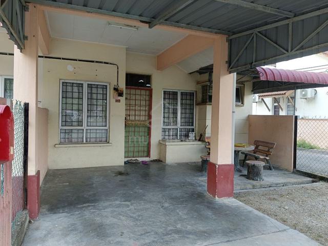 Rumah Sewa Taman Kurnia Jaya Padang Golf Pengkalan Chepa 1