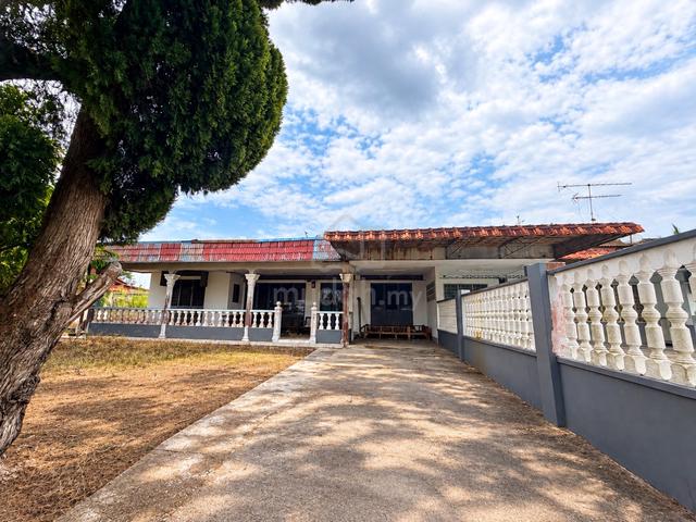 Simpang Renggam, Below Market Value | SEMI-D 5,400 SQFT ONLY 1
