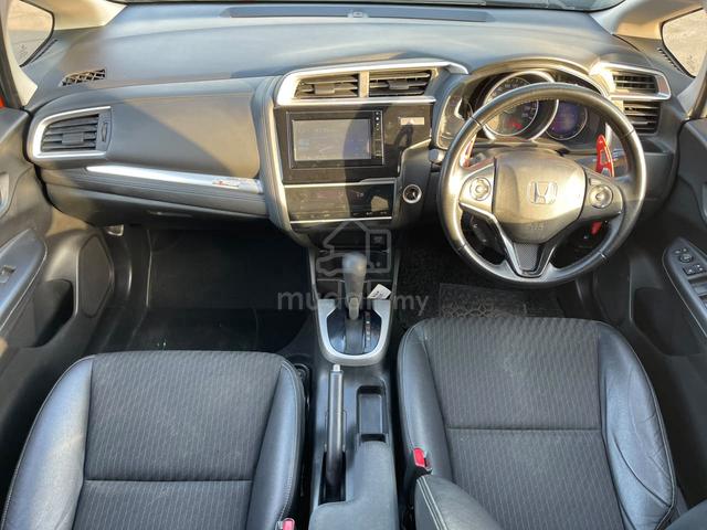 2021 Honda JAZZ V 1.5L (A) JIMAK MIYAK CAR KING - 3