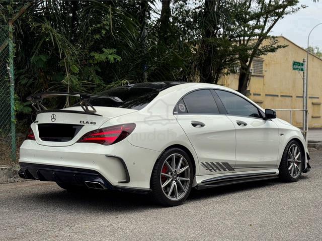 2017 Mercedes Benz CLA45 AMG 4MATIC (CBU) 2.0 - 3