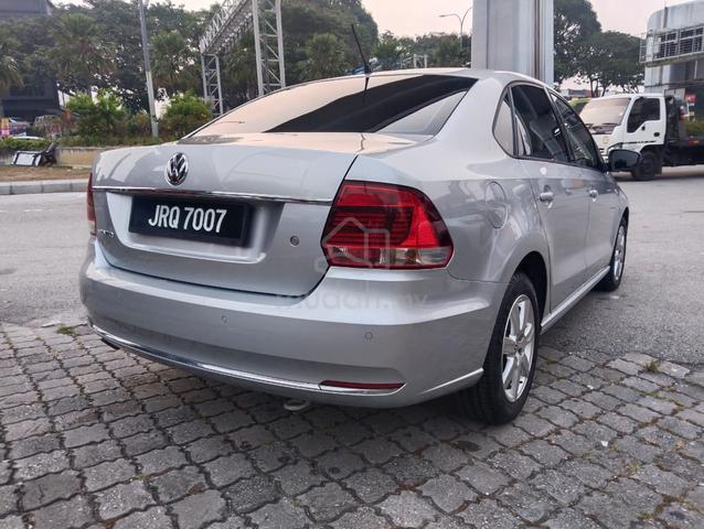 2016 Volkswagen VENTO 1.6 TRENDLINE (A) - 3