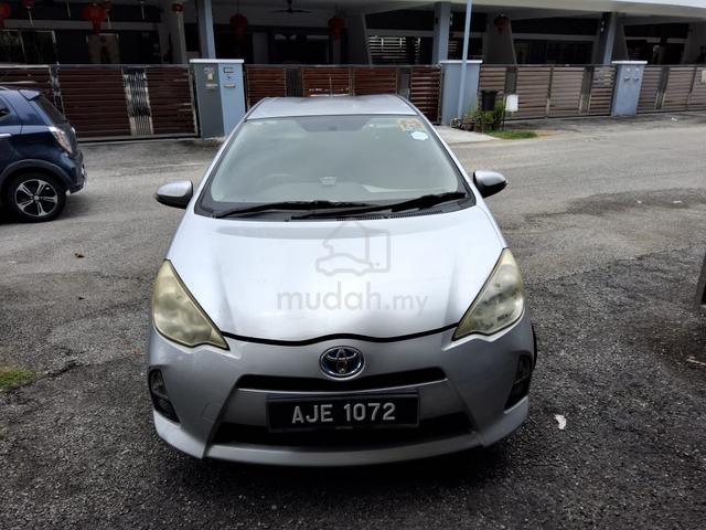 2012 Toyota PRIUS C 1.5 (HYBRID) NHP10R (A) - 1