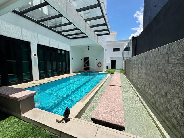 FULLY FURNISH With Pool 3 Storey Bungalow House Country Heights Kajang 1