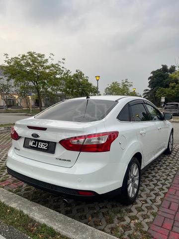 2013 Ford FOCUS 2.0 Ti-VCT TITANUM (A) - 2