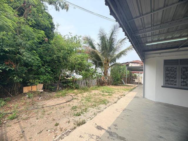 Melaka Taman Merdeka Double Storey Corner Lot Extra Land 1