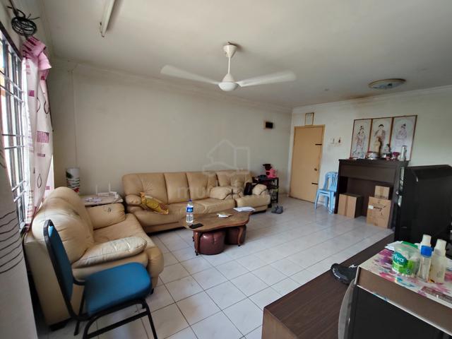 saujana apartment 1