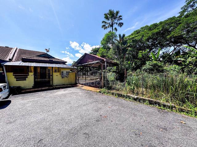 Corner Lot Single Storey Terrace Antara Gapi, Serendah 1
