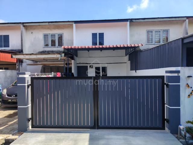 NEWLY RENOVATED Double Storey Terrace Ayer Keroh Heights Tasik Utama 1