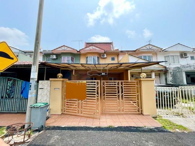 RENOVATED‼️Double Storey Bandar Tasik Kesuma Fasa 7 Semenyih 1