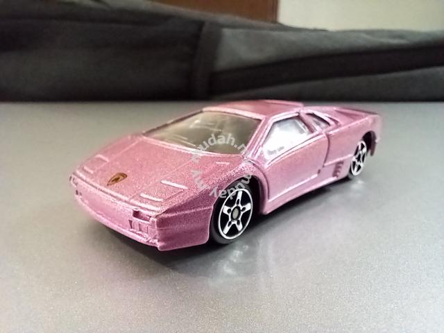 Maisto 1995 Lamborghini Diablo Diecast Exotic Car - Hobby & Collectibles  for sale in Cheng, Melaka