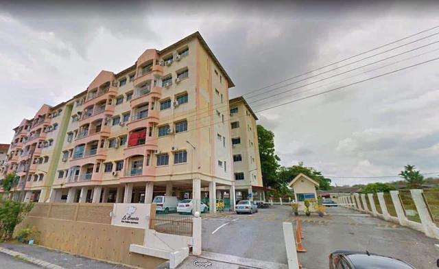 Le Courts Desa Tambun 1