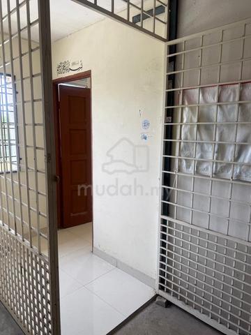 Flat PKNS Seksyen 24 Shah Alam 1