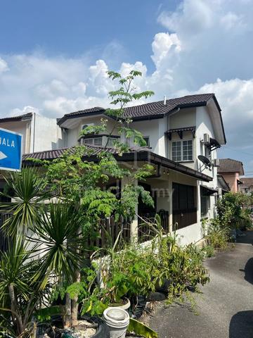 Want to sell. 2 Storey Terrace House Endlot Seksyen 6 Kota Damansara 1