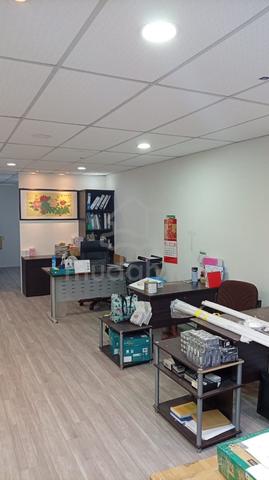 Best Deal ! Sri Relau Kompleks 1st Floor Well-Maintain Condition 1