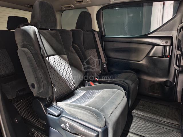 2015 Toyota Alphard 2.5 (A) 5-Years Warranty - 5