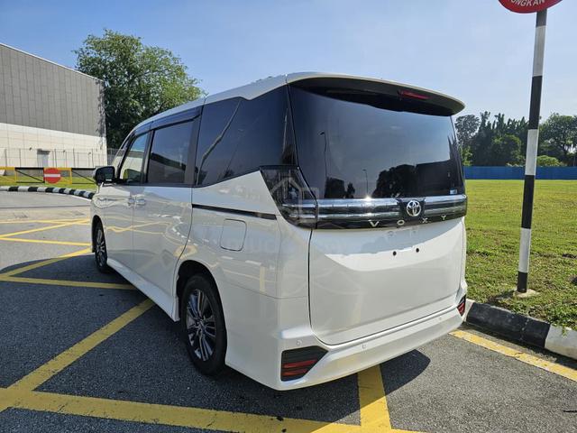 2023 Toyota VOXY 2.0 S-G Grade 5 2P.Door RevCam - 2