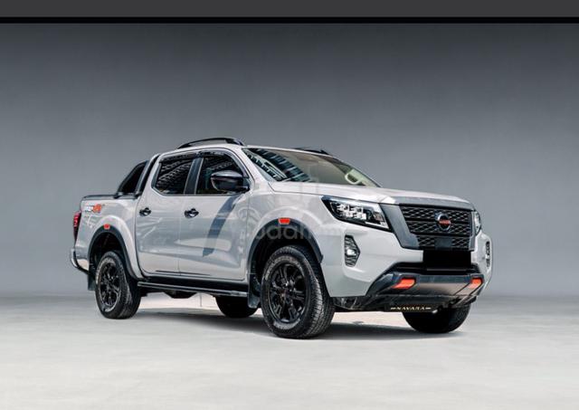 Nissan NAVARA 2.5 PRO-4X FL 360CAM R.SHUTTER 2023 - 1