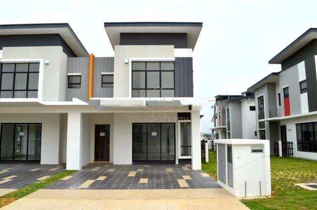 Bangi Freehold Superlink -Cashback 100k - Ready Move in 1