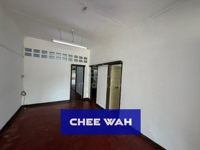 Corner! Singe STY Terraced 2250sqft Freehold Jelutong Taman Hijau 1
