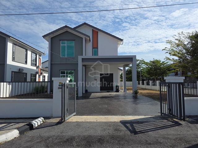 Banglo 1.5 Tingkat KOYAK PLASTIK‼️CORNER UNIT✅ 1