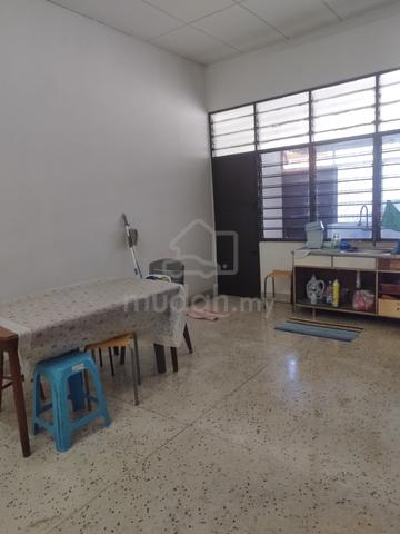 Terrace House For RENT, Jalan P. Ramlee 1