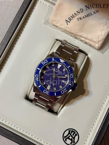 Armand Nicolet JS9 44 Diver - Unworn / Brand New - photo 3 of 6