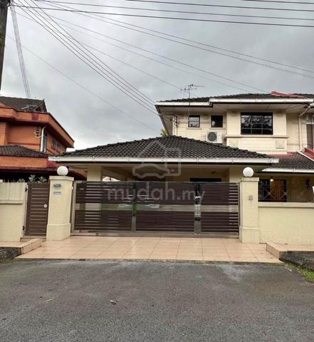 Double Storey Semi D at Jalan Bayor Bukit, Tabuan Jaya 1