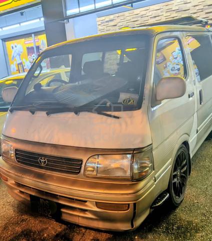 1996 Toyota HIACE 2.4 (M) - 1