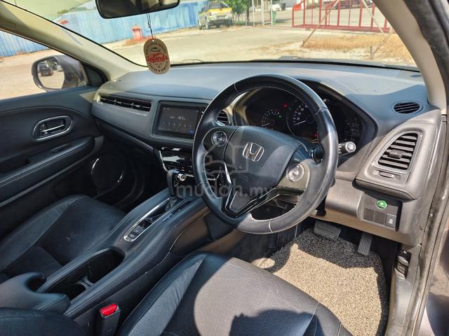 2021 Honda HR-V 1.8 V F/Service 5-YRS Warranty - 4