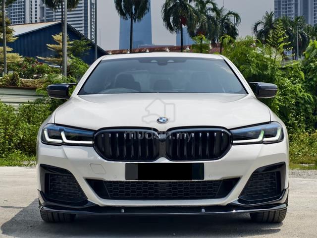 2017 Bmw 530i 2.0 M-SPORT F/T D.MTR S.ROOF P.BOOT - 3
