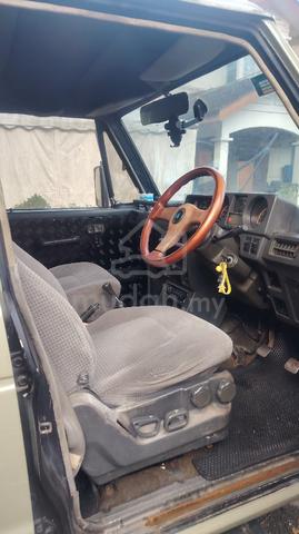1995 Mitsubishi PAJERO 2.4 (M) - 4