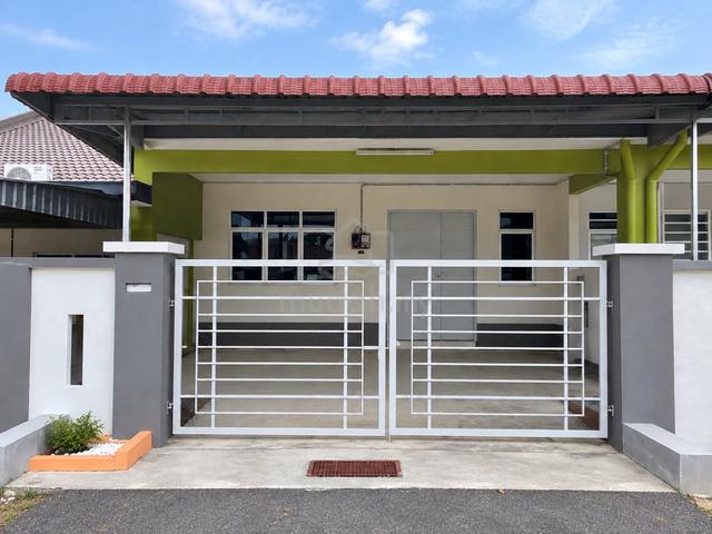 [RUMAH CANTIK] Teres 1 Tkt,Tmn Air Molek Perdana, Kuala Sg Baru Melaka 1