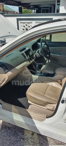 2003 Toyota CAMRY 2.0 E (A) - 4