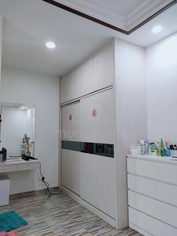 Taman Gaya Double storey terrace with partially furniture 1