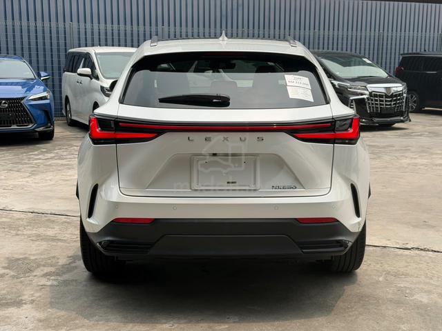 2023 Lexus NX250 2.5 BASE Panoramic Roof Unreg - 3