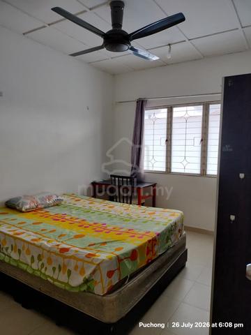 Master Room @ Akasia Apartment, Move-In anytime (utility included) 1