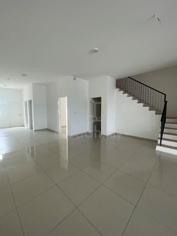 double storey,near klia,nilai,highway,seremban,facing golf view,2300 1