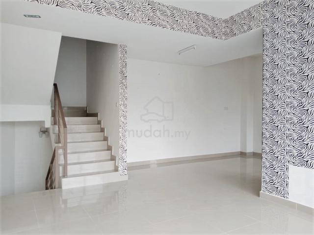2.5 Storey Townhouse Taman Tasik Prima, Puchong for sale 1