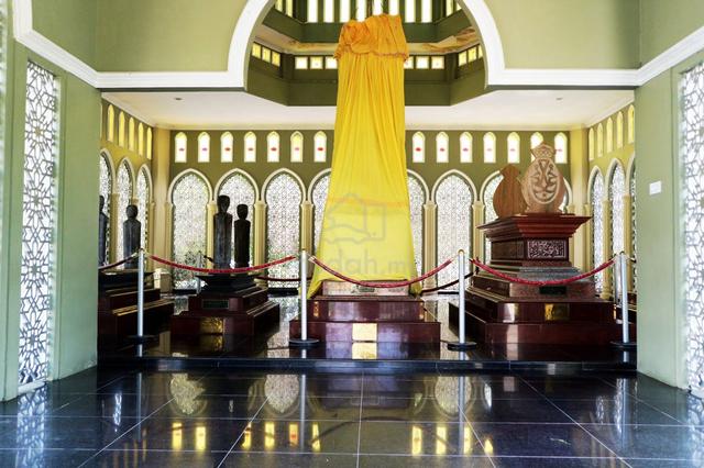 Carousel Image