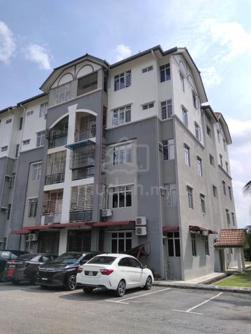Dahlia Court Apartment (Salak Tinggi) 1